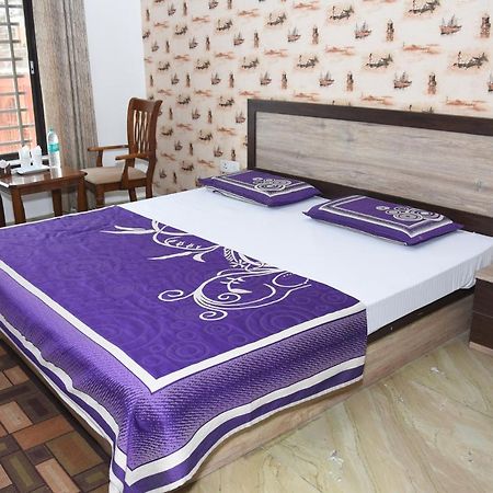 Alakhnanda Guest House Varanasi Esterno foto