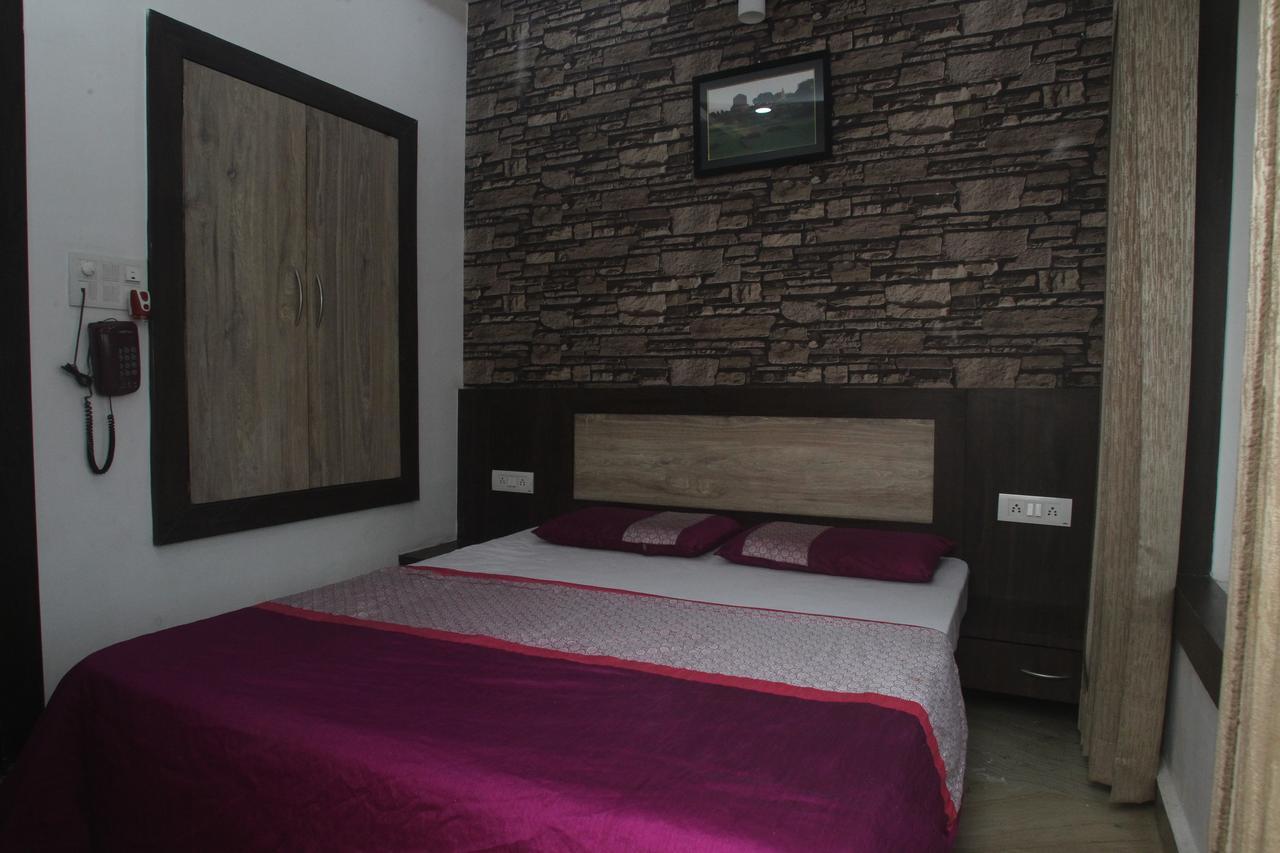 Alakhnanda Guest House Varanasi Esterno foto