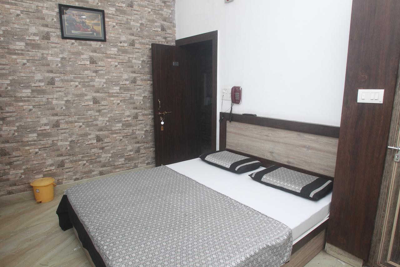 Alakhnanda Guest House Varanasi Esterno foto