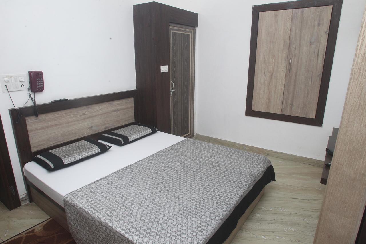 Alakhnanda Guest House Varanasi Esterno foto